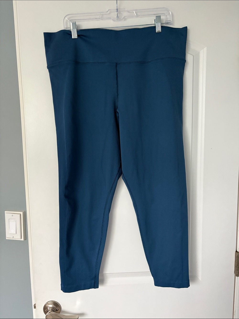 Athleta Aurora Seamless Tight - Jay Blue